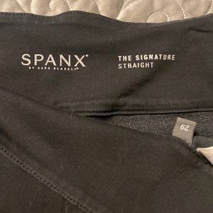 Spanx The signature Straight 29 black jean pants